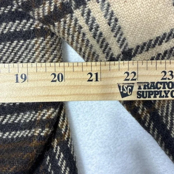 Todd Snyder plaid wool jacket. Size medium.